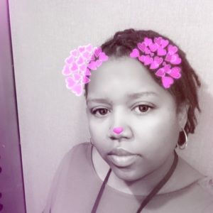 Meet your Posher, Francesca